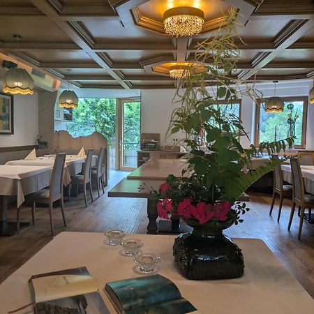 Hotel Alpenblick Sarentino 外观 照片
