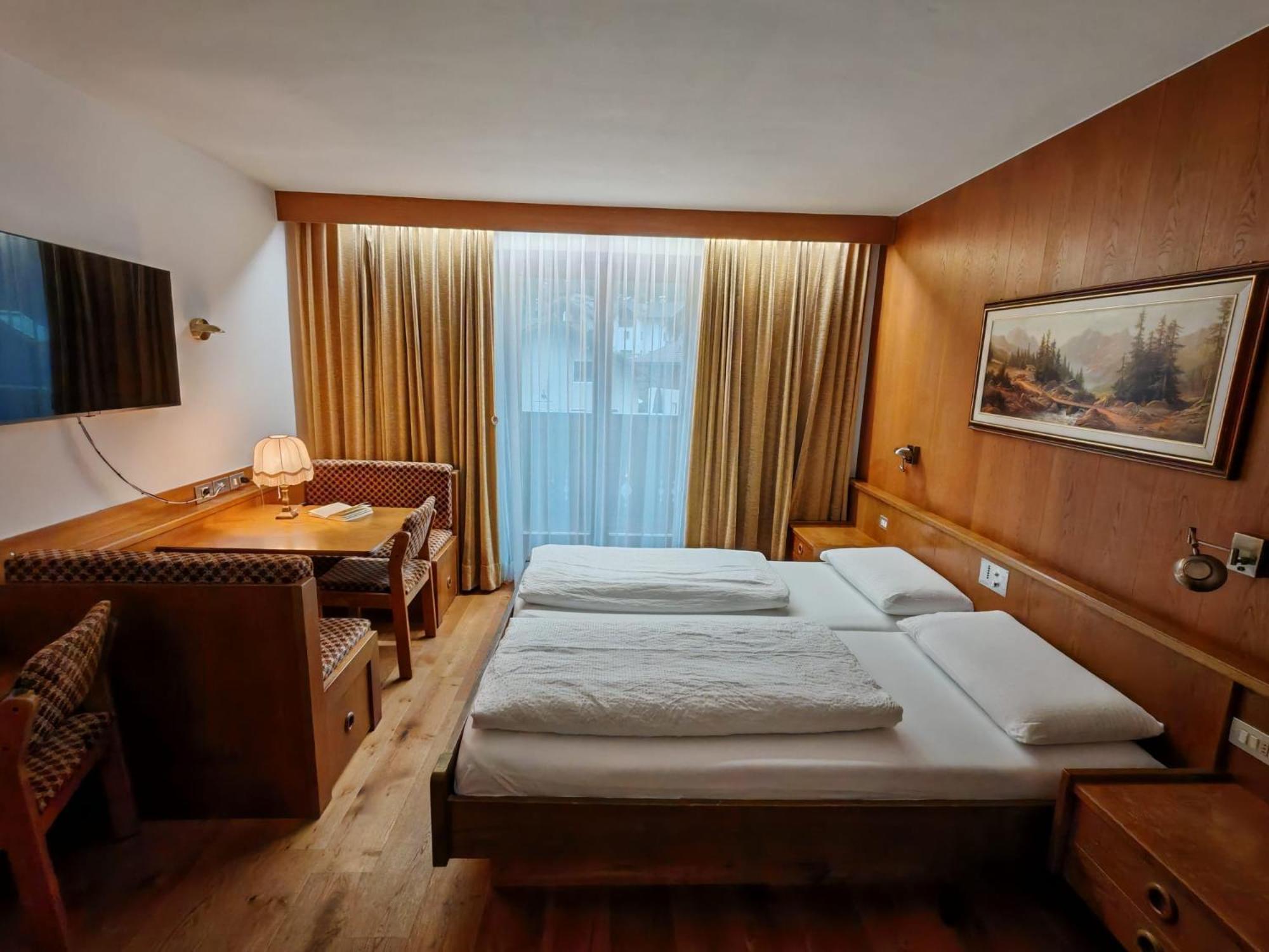 Hotel Alpenblick Sarentino 外观 照片
